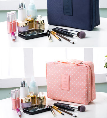 Tas Kosmetik Perjalanan Multifungsi Luar Ruangan Wanita Perlengkapan Mandi Organizer Tahan Air