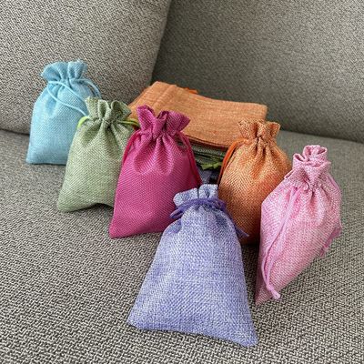 5.5 x 3.9 Inch 6 Warna Goni Tas Hadiah Tas Serut Linen untuk Hadiah dan Pesta Pernikahan